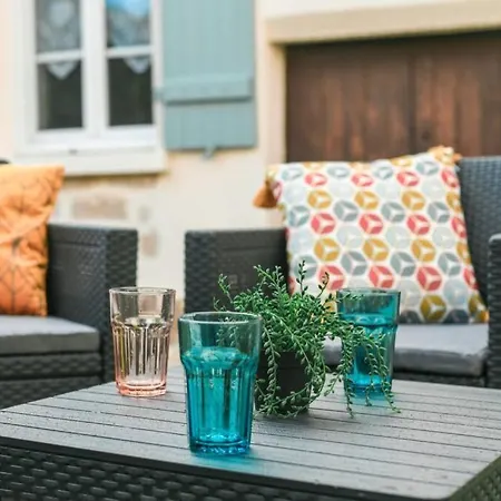 Instant Fleury: Maison De Caractere, Jardin Secret Holiday home Barbizon